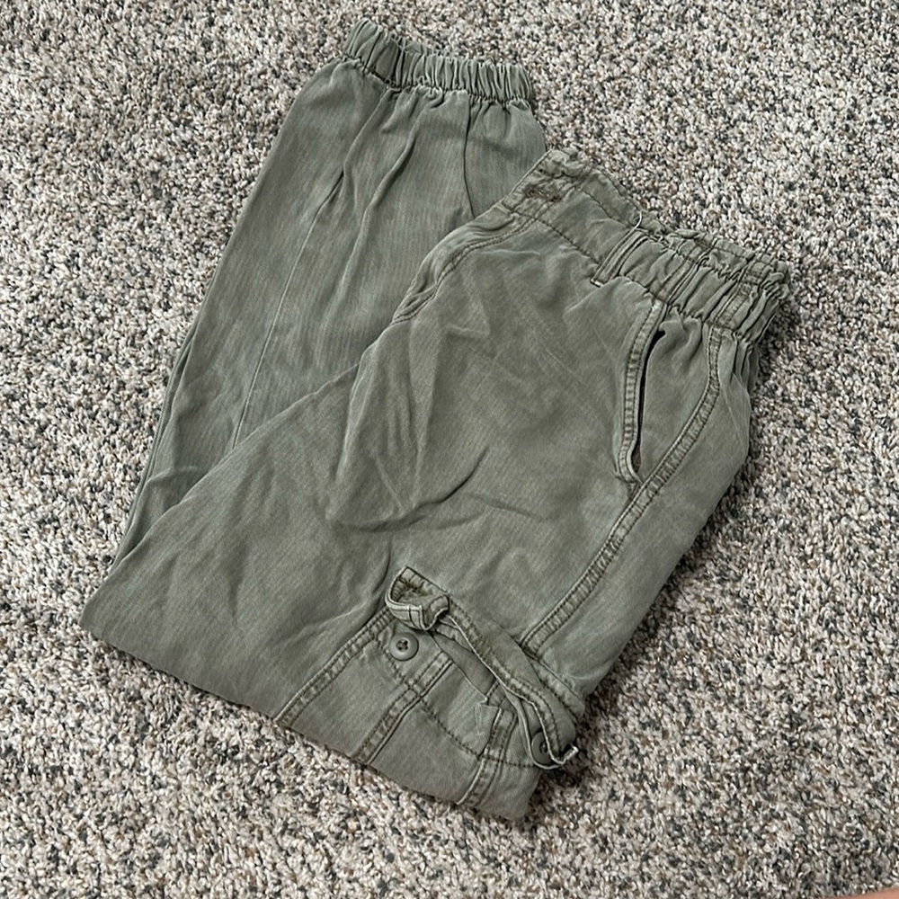 American Eagle cargo pants